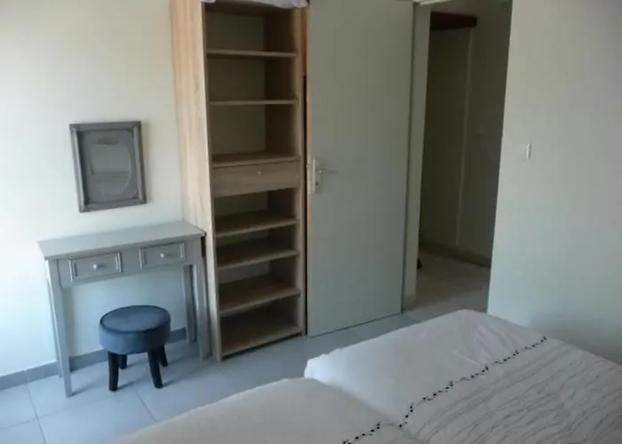 Casa de Férias Confort Pres Du Circuit Des 24 Heures, Cadre Verdoyant, Etang Clos, 6 Pers., Lits Faits - Fr-1-410-207 Moncé-en-Belin